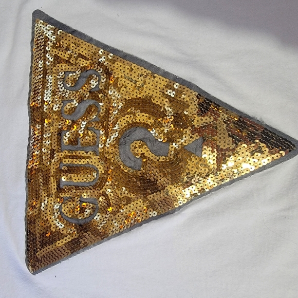 Boutique bought Guess®️ t-shirt - Picture 2 of 3